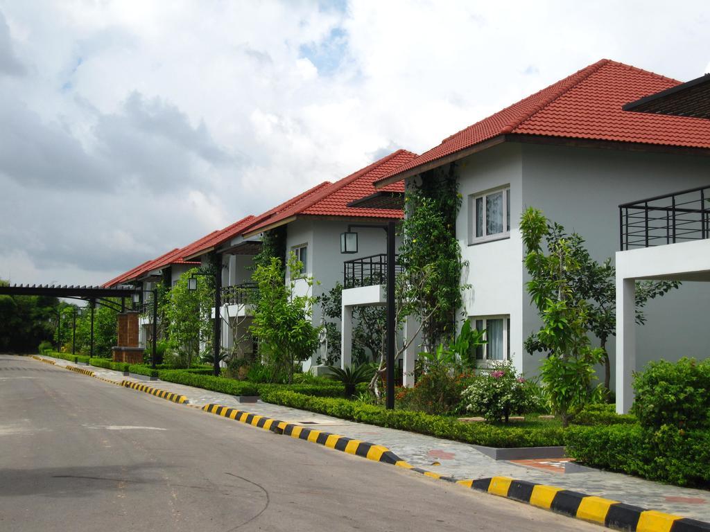 Paradise Angkor Villa Hotel Сием Реап Екстериор снимка