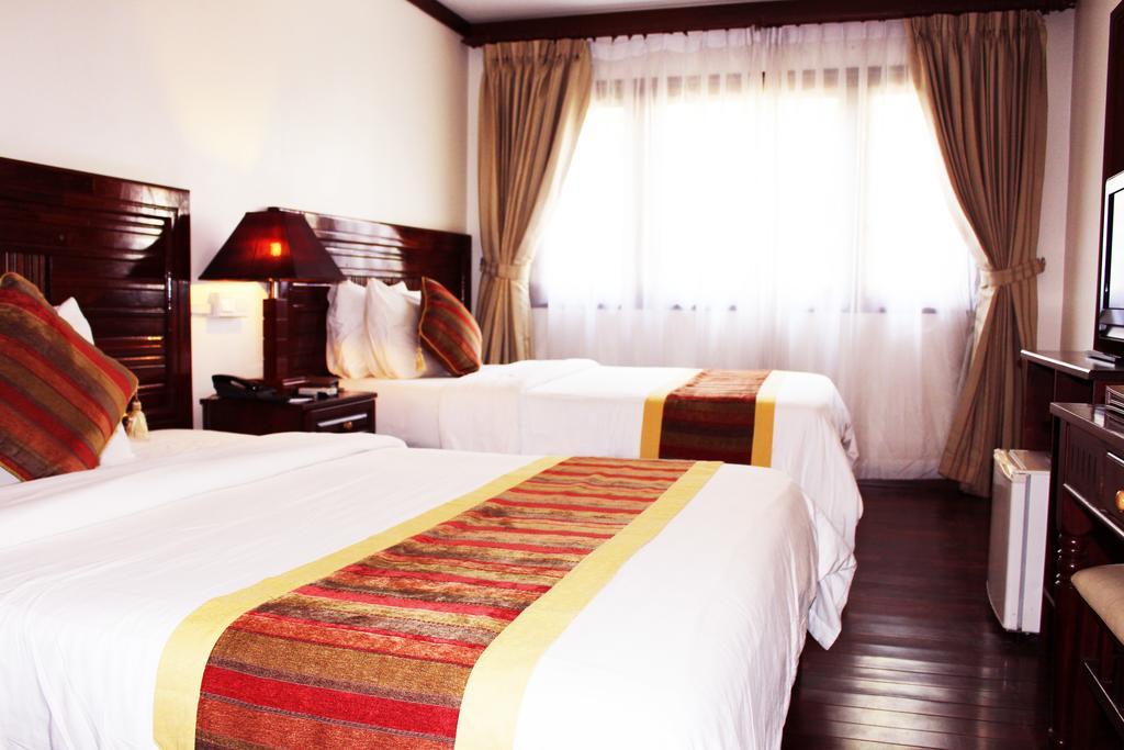 Paradise Angkor Villa Hotel Сием Реап Екстериор снимка